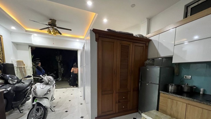 CẦN BÁN GẤP NHÀ RIÊNG NGÕ 54 NGỌC HỒI, HOÀNG LIỆT, 4 TẦNG LÔ GÓC, Ô TÔ